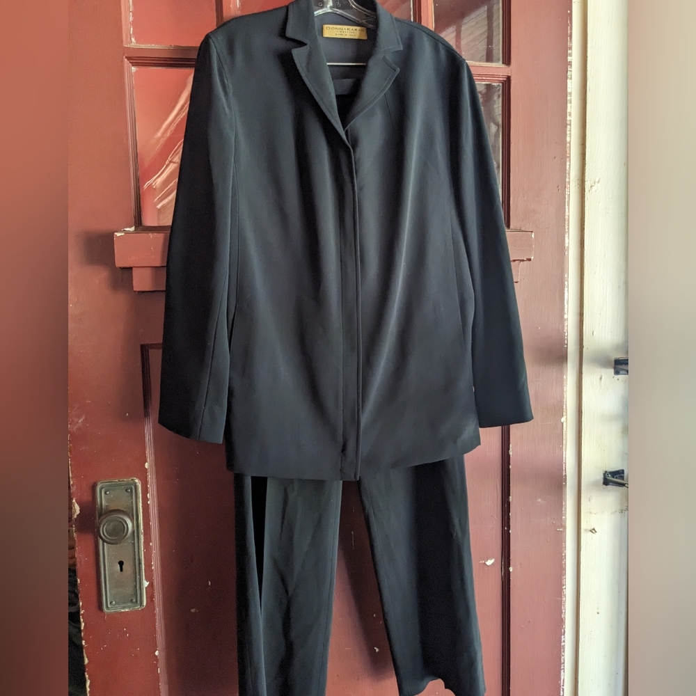Donna Karan Signature vintage Italian pants suit